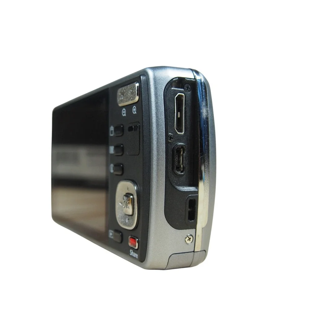 Kodak EasyShare M580 14.0MP Digital Camera Bundle Gray W/Charger‎ + Battery EUC